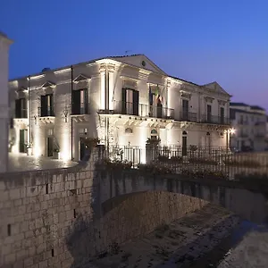 **** Hotel Novecento Italy